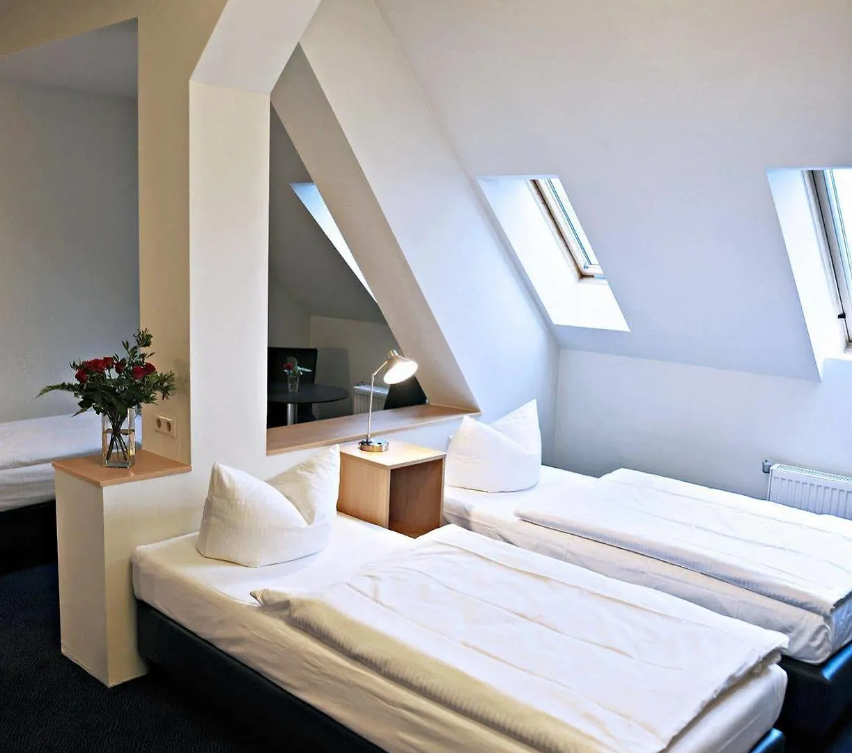 **  Hotel Transit Loft Berlín Německo